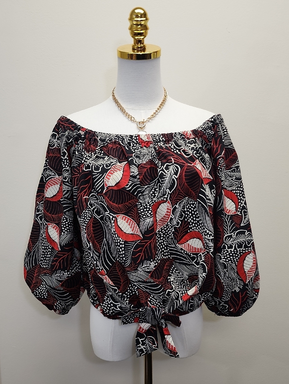 A New Day Black, Red & White Off-Shoulder Leaf Print Blouse Size Small